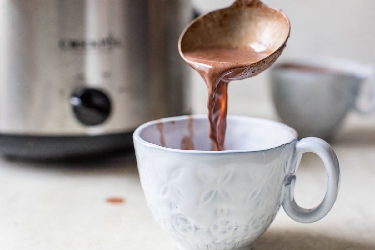 Why Crockpot Hot Chocolate is Your Go-To for Winter Gatherings